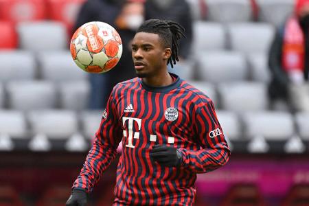 Omar Richards (ablösefrei vom FC Reading) - Von Richards hat sich Salihamidzic wohl deutlich mehr erwartet, als er ihn 2021 aus der englischen zweiten Liga verpflichtete. Seine Chancen beim FC Bayern konnte der Engländer aber nicht nutzen. Im Sommer 2022 folgte ein Wechsel zu Nottingham Forest, der immerhin 8,5 Millionen Euro in die Kassen der Münchner spülte.