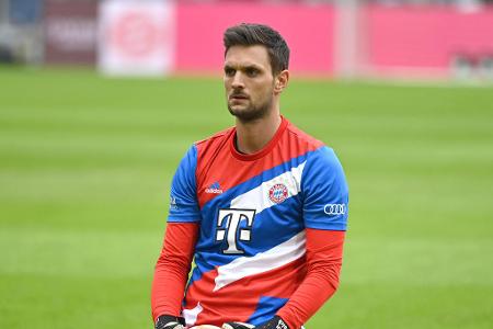 Sven Ulreich (ablösefrei vom HSV) - Erwies sich auch bei seinem zweiten Wechsel zum FC Bayern als sicherer Rückhalt für Manuel Neuer. Als sich der Stammkeeper aber im Winter verletzte, schenkten Salihamidzic und Co. ihm kein Vertrauen mehr und verpflichteten Yann Sommer. Dennoch ist Ulreich eine verlässliche Nummer zwei, die nicht für Unruhe sorgt und mit der Rolle als Ersatzmann gut leben kann.