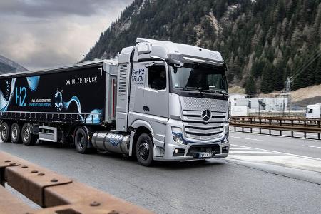 Mercedes GenH2 Prototyp sLH2 Wasserstoff-Lkw