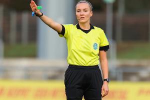 Michel pfeift DFB-Pokalfinale der Frauen mit VAR