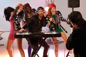 "Germany's next Topmodel": Die Models reisen durch Musik-Epochen