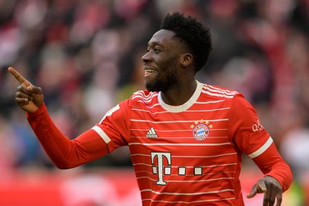 Alphonso Davies - Beim Kanadier zeigte die Formkurve in den letzten Monaten klar nach unten. Doch sein offensives Profil ist für einen Außenverteidiger praktisch einzigartig im Weltfußball. Allein wegen seiner Schnelligkeit führt kaum ein Weg an Davies vorbei - auch nicht für Lucas Hernández.