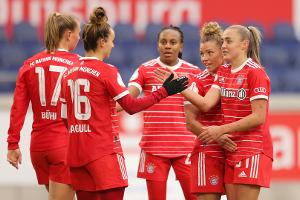 Dezimierte Bayern-Frauen bleiben dank Zittersieg vorne