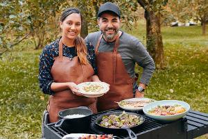 Adnan Maral und Ivana Austermayer über süßen Reis und Ananas vom Grill