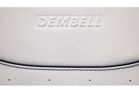 Dembell, Stickerei