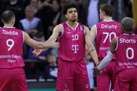 BBL: CL-Sieger Bonn startet erfolgreich - Alba gleicht aus BBL: CL-Sieger Bonn startet erfolgreich - Alba gleicht aus