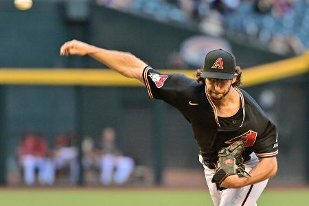 Vogel in der Flugbahn: Tödlicher MLB-Treffer Vogel in der Flugbahn: Tödlicher MLB-Treffer