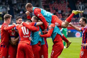 Heidenheim vor Bundesliga-Aufstieg, Sandhausen steigt ab
