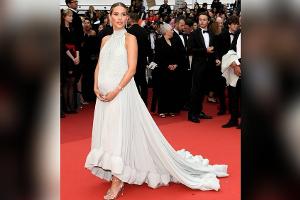 Mit Babybauch in Cannes: Claire Holt erwartet Kind Nummer drei