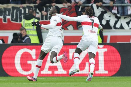Stuttgart lebt: VfB springt ans rettende Ufer Stuttgart lebt: VfB springt ans rettende Ufer