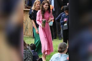 Picknick in Pink: Kate wird bei der Chelsea Flower Show zum Blickfang