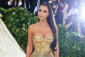 Kim Kardashian: "Manchmal weine ich mich nachts in den Schlaf"