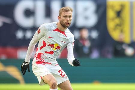 MITTELFELD: Konrad Laimer - Note: 1,0 - Lieferte einen unfassbaren Auftritt gegen seinen mutmaßlich neuen Arbeitgeber ab. Gab den Antreiber im Mittelfeld und sorgte ständig für wichtige Tempowechsel. Brachte diese Dynamik auch in der Rückwärtsbewegung. War beim 1:1 Initiator und Vollstrecker zugleich (65.).