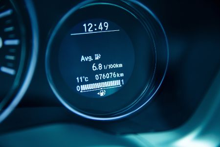 Alltagsfrage: Wie genau ist eigentlich die Verbrauchsanzeige des Bordcomputers? Alltagsfrage: Wie genau ist eigentlich die Verbrauchsanzeige des Bordcomputers?