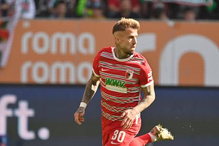 MITTELFELD: Niklas Dorsch - Note: 4,0 - Warf sich von Anfang an in jeden Ball und überzeugte durch seine Einsatzbereitschaft. Ließ seinen direkten Gegenspieler aber immer wieder entwischen. Im Gegenpressing mit einigen überhasteten Aktionen. Organisierte immerhin das seltene Ballbesitzspiel seiner Mannschaft ganz gut.