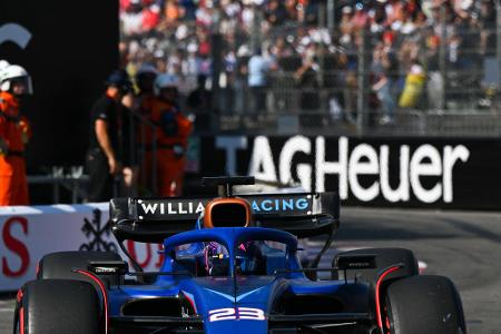 Platz 13: Alex Albon (Williams) - 1:12.527m