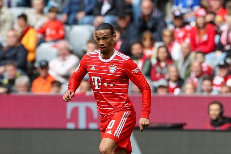 ANGRIFF: Leroy Sané - Note: 3,0 - Mal überragend, mal völlig unsichtbar: Sané ist und bleibt ein Rätsel. Ohne seine 24 Scorerpunkte in allen Wettbewerben wäre die Saison für den FC Bayern allerdings noch viel ernüchternder verlaufen.
