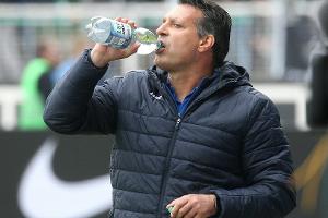Nach Klassenerhalt: Hansa verlängert Vertrag von Coach Schwartz
