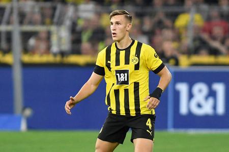 Nico Schlotterbeck - Note: 2,0 - Zählte zu den besten Zweikämpfern der ganzen Bundesliga. Entwickelte sich in seiner ersten BVB-Saison gleich zum Stammspieler und Leistungsträger. Fand nach einer enttäuschenden Weltmeisterschaft wieder schnell zurück in die Spur und steigerte sich in der Rückrunde.