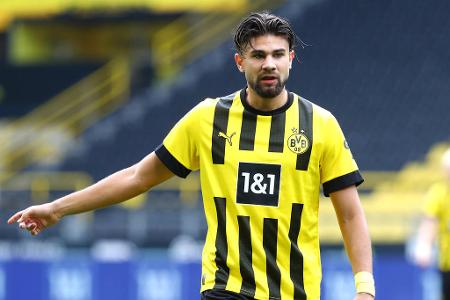 Antonios Papadopoulos - ohne Bewertung - In der Drittliga-Mannschaft gesetzt, in der Bundesliga insgesamt nur mit zwölf Minuten Einsatzzeit.