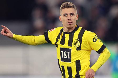 Thorgan Hazard - Note: 5,0 - Enttäuschte in der Hinrunde. Kam in der Bundesliga zu keiner Torbeteiligung. Wurde deshalb im Winter zur PSV Eindhoven verliehen. Seine Zukunft in Dortmund ist ungewiss.