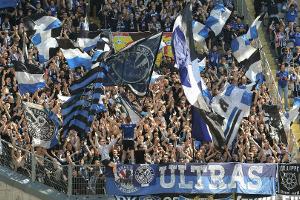 Arminia-Mannschaft zahlt Fans Relegationstickets