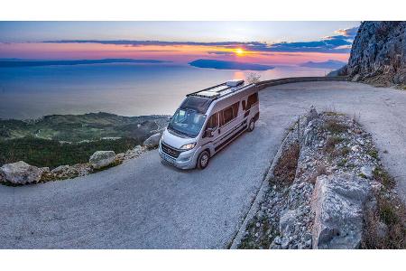 Campingbusse mit Bad Adria i