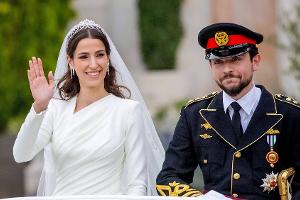 Märchenhochzeit in Jordanien: Prinz Hussein und Rajwa sind verheiratet