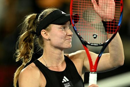 French Open: Mitfavoritin Rybakina muss erkrankt abreisen French Open: Mitfavoritin Rybakina muss erkrankt abreisen