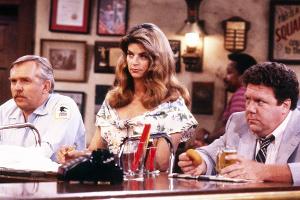 "Cheers"-Reunion beim ATX TV Festival: Stars erinnern an Kirstie Alley