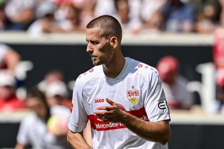 Waldemar Anton - Note: 2,0 - Ließ HSV-Sturmkante Glatzel lange nicht den Hauch einer Chance. Räumte auch sonst gefühlt alles ab, was ihm vor die Flinte kam.