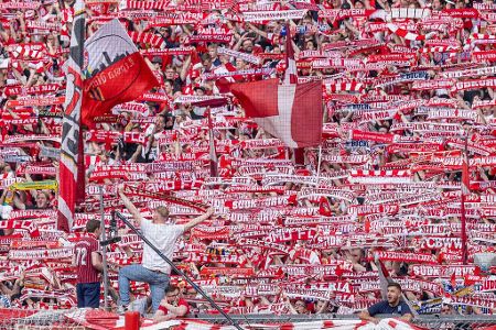 Platz 3: FC Bayern (75.006 Zuschauer im Schnitt)