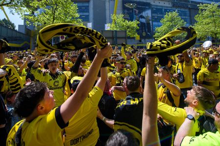 Platz 2: Borussia Dortmund (81.228 Zuschauer im Schnitt)