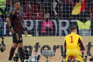 Ter Stegen und Kehrer im DFB-Camp angekommen