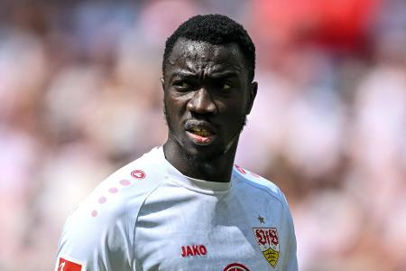 Silas Katompa Mvumpa (ab 82.) - Note: 2,5 - Blieb zunächst unauffällig. Tänzelte sich in der Nachspielzeit dann wie einst Jay-Jay Okocha durch den Hamburger Strafraum - und schob den Ball dann locker zum 3:1 ins Tor. Kann man so machen.