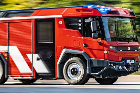 Rosenbauer RT Hybrid Feuerwehr