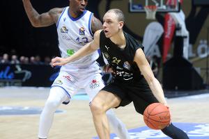 BBL: Rostock holt Löwen-Kapitän Amaize