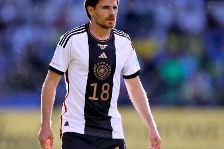 DFB-Defensivprobleme: Hofmann warnt vor Lewandowski DFB-Defensivprobleme: Hofmann warnt vor Lewandowski
