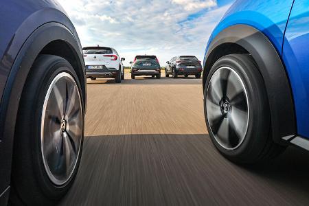 Kia Niro, Mazda CX-30, Nissan Juke, Renault Captur, VW T-Cross
