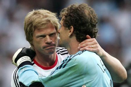 'Es gibt auch Leute, die sagen, es gebe Außerirdische.' (auf die Frage, ob Jens Lehmann der bessere Fußballer sei)