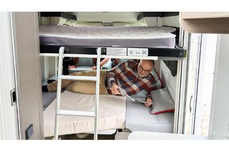 Sitzgruppen-Bett, Liegefläche unten