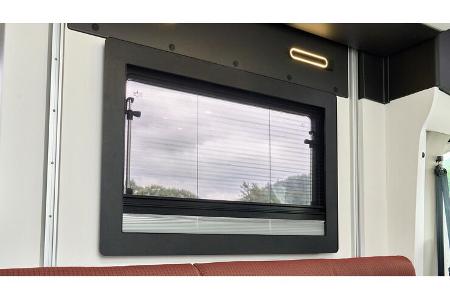 Lichtelement Fenster, Ausstelldach