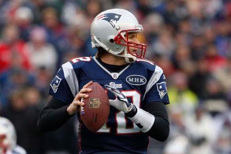 Platz 5: Tom Brady (2011) | 5.235 Yards - New England Patriots