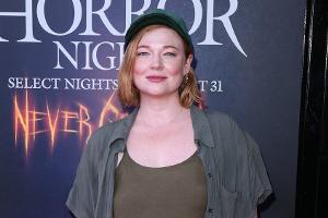 In "Dorian Gray": "Succession"-Star Sarah Snook spielt alle 26 Rollen
