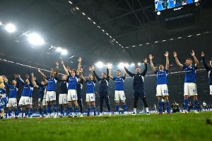 Vor rund 2000 Fans: Schalke startet Zweitliga-Vorbereitung