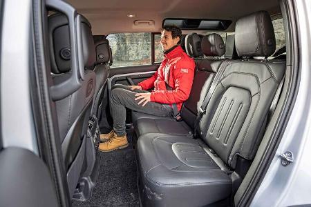 Land Rover Defender 110 P400e