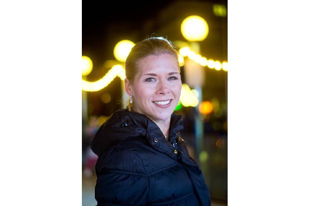 …Dubai, wo die ehemalige Eiskunstläuferin Tanja Szewczenko und ihr Mann plus Kids sich jetzt eine neue Existenz aufbauen wollen. Ein Haus haben sie schon gefunden.