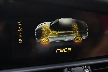 Alfa Romeo Giulia QV, Infotainment