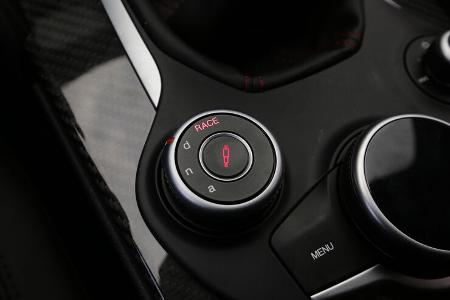 Alfa Romeo Giulia QV, Bedienelemente