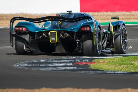 Aston Martin Valkyrie AMR Pro